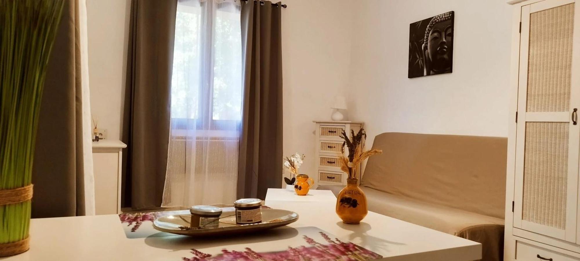 Studio Charmant Dans Un Ancien Moulin Pres D'Orange 30 M² Piscine المظهر الخارجي الصورة